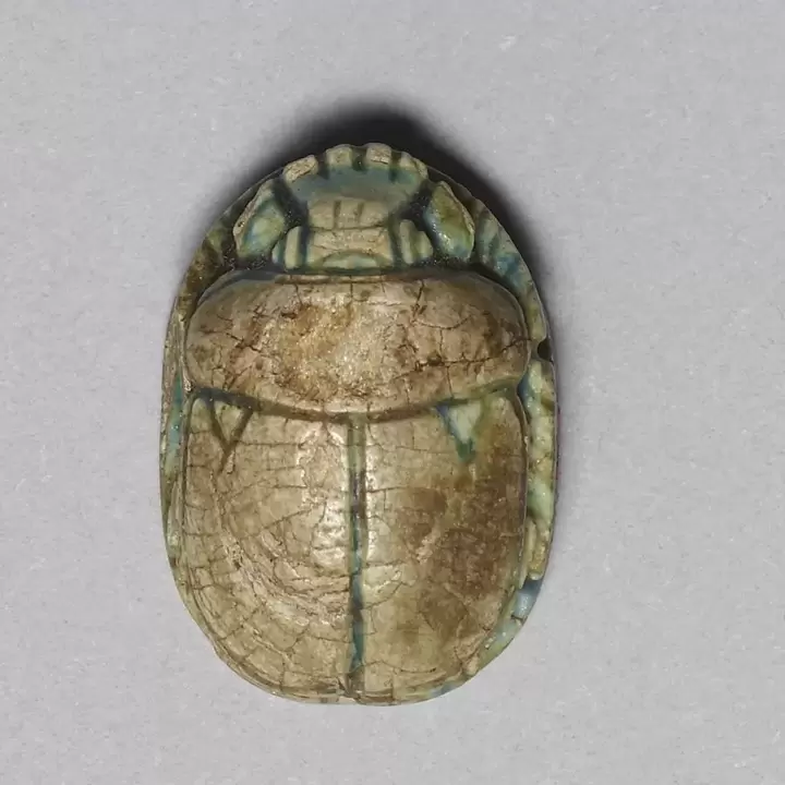 amulet štěstí - skarabeus